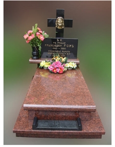 Multicolor Red Granite Monument Multicolor Red Granite Monument