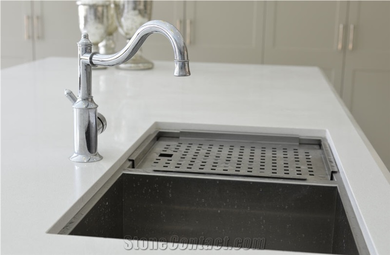 Solid Surface Kitchen Countertops