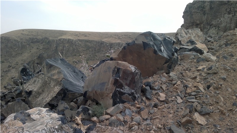Worlds the Biggest Obsidian Blocks