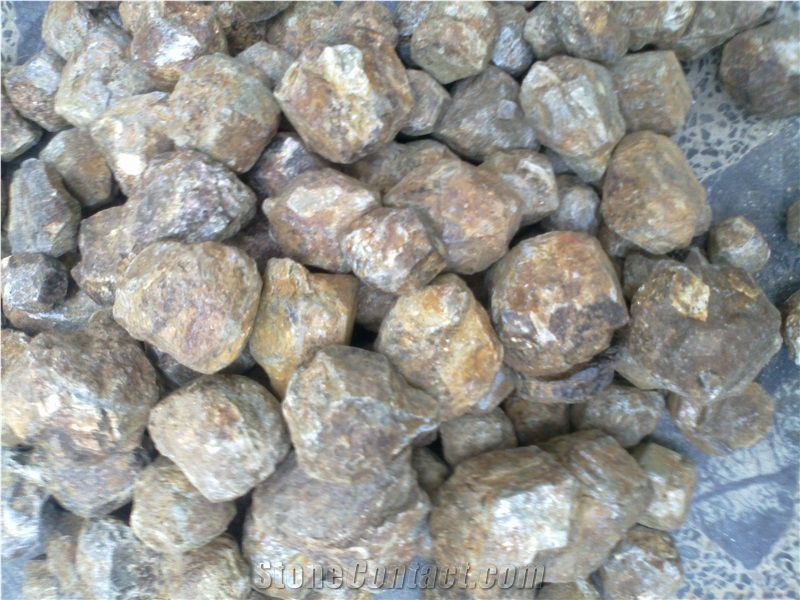 Garnet (Almandine)