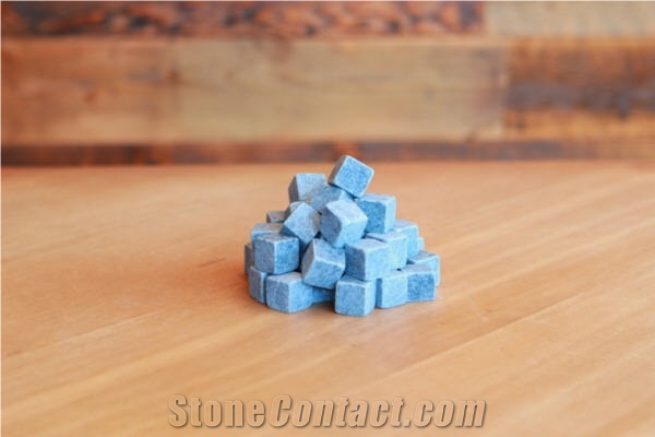Whiskey Stones Rox Beverage Chilling Stones, Grey Soapstone Kitchen Accessories