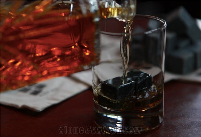 Whiskey Stones Rox Beverage Chilling Stones, Grey Soapstone Kitchen Accessories