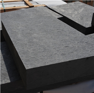 Basalt Landscaping Stones, Black Basalt Garden, Palisade