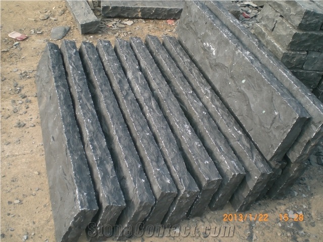 G685 Basalt Split Face Palisade, G685 Black Basalt Palisade