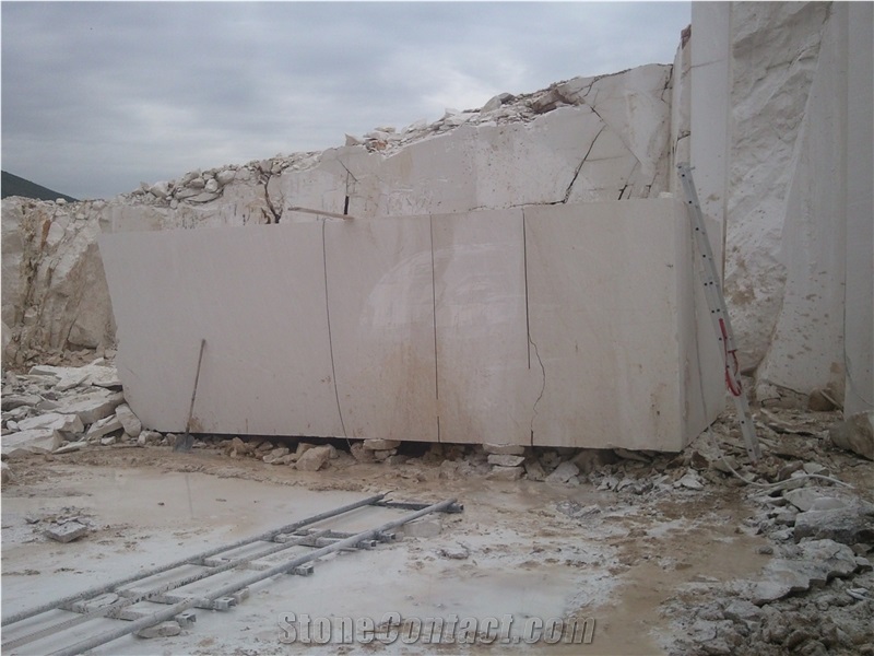 Fior Di Crema Stone Blocks, Planit Limestone Block