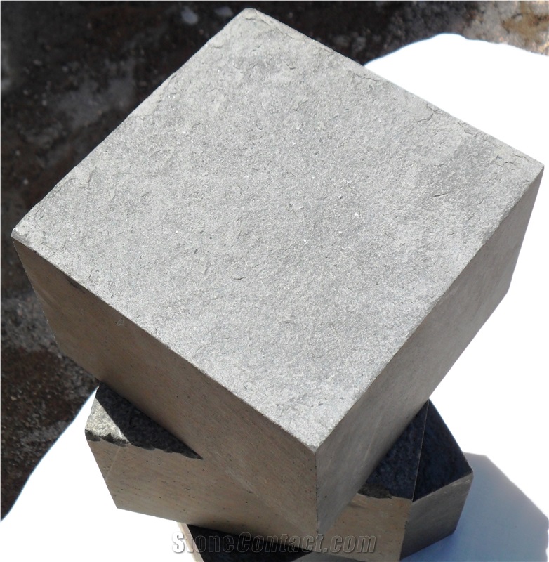Black Basalt Stone ,Lava Stone Cubes/Cobble