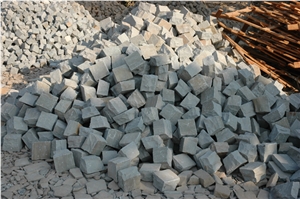 Kandla Grey Sandstone Cobbles
