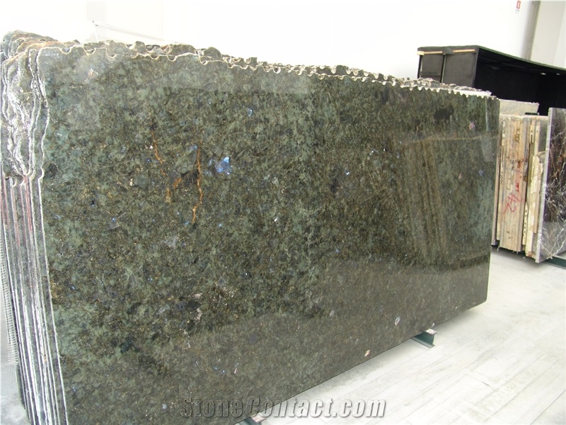 Labradorite Blue Australe Madagascar Granite