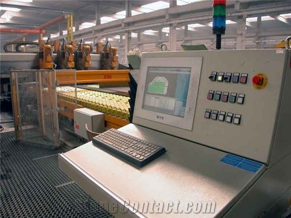 MultiCut 350/550 - Programmable Multi-spindle Auto Cutting Machine