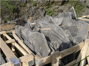 Black Irregular Slate Flagstone Paving Black Irregular Slate Flagstone Paving