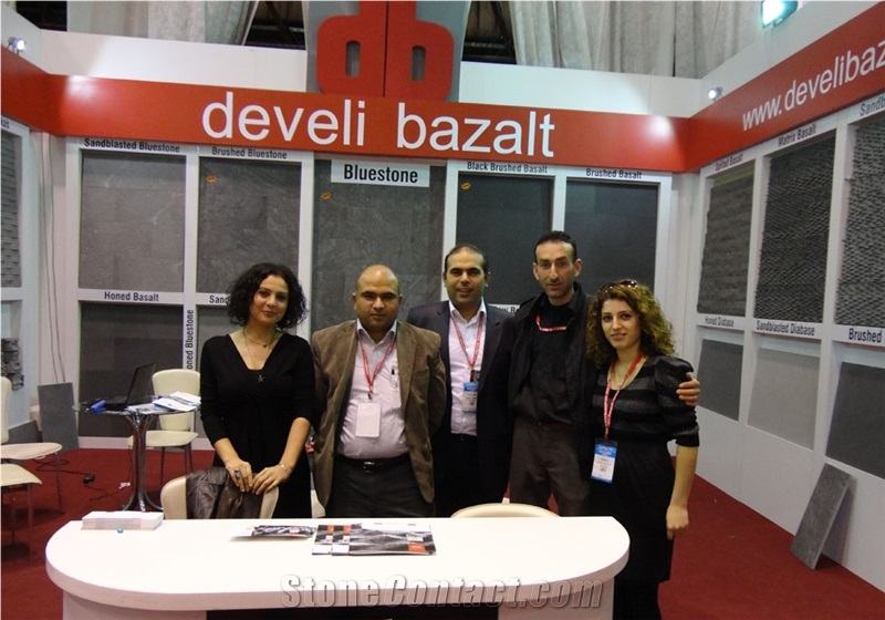 Splited Basalt Wall Cladding Tiles, Develi Black Basalt Wall Cladding