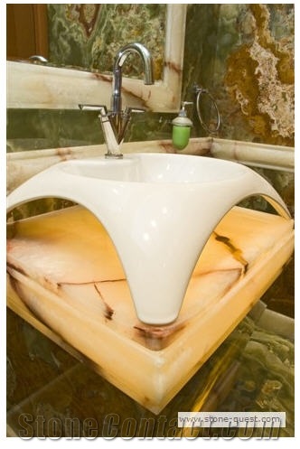 Translucent Onyx Wall and Green Onyx Floor Bathroo, Dark Green Onyx Bath Design