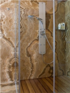 Arco Iris Bathroom Wall, Onice Bianco Top, Arco Iris Yellow Onyx Bath Design