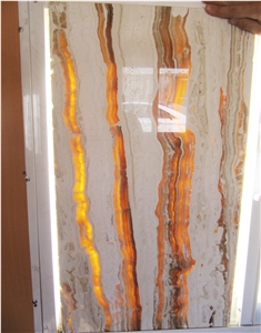 White TraOnyx