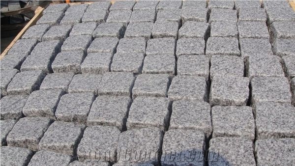 China Grey Granite Cobblestone for Pavings