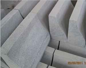 G654 Granite Kerbstone