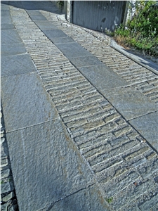 Pietra Di Luserna Binders and Smolleri, Pietra Di Luserna Grey Quartzite Cobble, Pavers