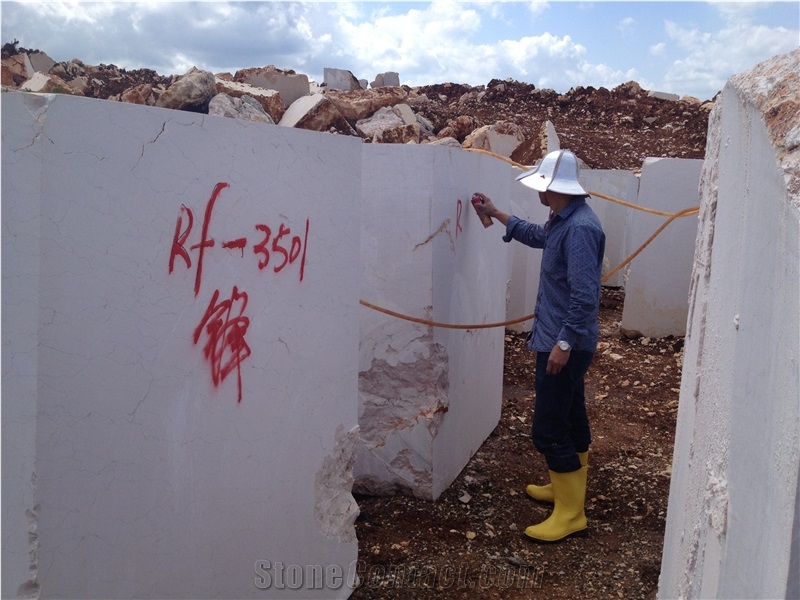 New Siena Beige Marble Blocks