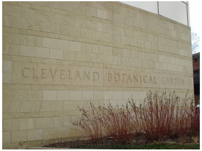 Ohio Sandstone Sawn Veneer with Splitface Banding, Ohio Beige Sandstone Building, Walling