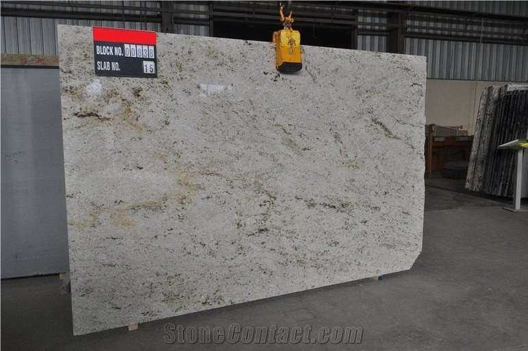 Colonial Gold Granite Slabs, Brazil Yellow Granite