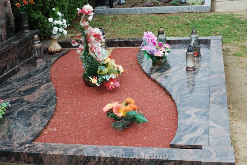 Slant Monument with in Indian Aurora Granite