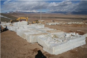 Iran White Onyx Blocks