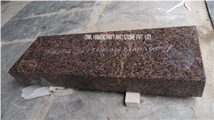Indian Mahogany Granite Monument, Costa Dakota Gra