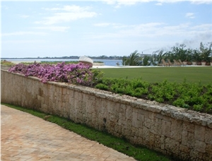 Limestone Irregular Flagstone Retaining Garden Wal, Bani Beige Limestone Garden Wall Limestone Irregular Flagstone Retaining Garden Wal, Bani Beige Limestone Garden Wall