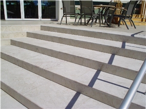 Lilia Beige Marble Stairs