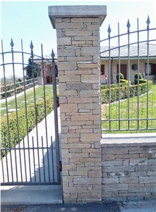 Bargiolina Giallo Quartzite Gate Post, Bargiolina Giallo Yellow Quartzite Gate Post