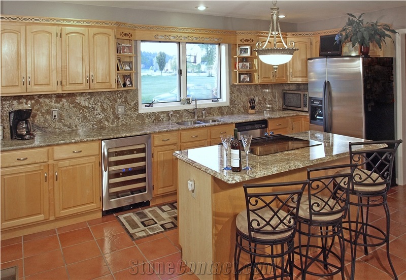 Juparana Pompeii Granite Full Bullnose Edge Counte