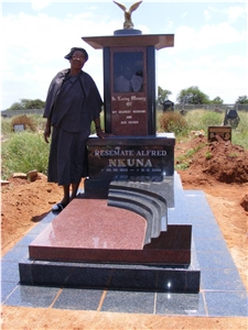 Nero Impala Granite with Cape Red Granite Monument Nero Impala Granite with Cape Red Granite Monument
