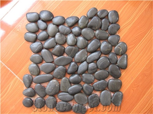 Pebble Stone Mosaic Tile