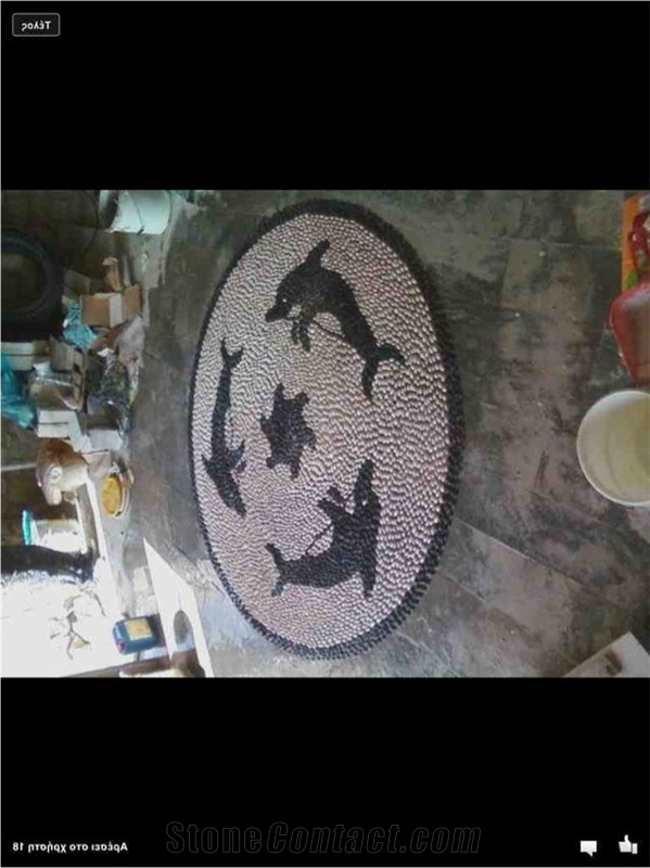 Sea Stone Pebbles Floor Medallion