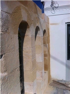 Beige Sandstone Cube Bricks for Walling