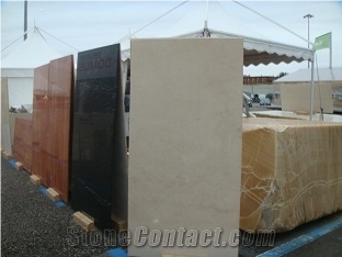 Crema Gerbera Travertine Blocks, Persian Cream Travertine Blocks