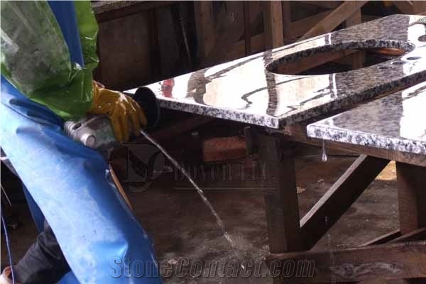 Edge Polishing Granite Bath Tops