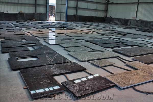 India Tan Brown Polished Red Granite Countert Tops