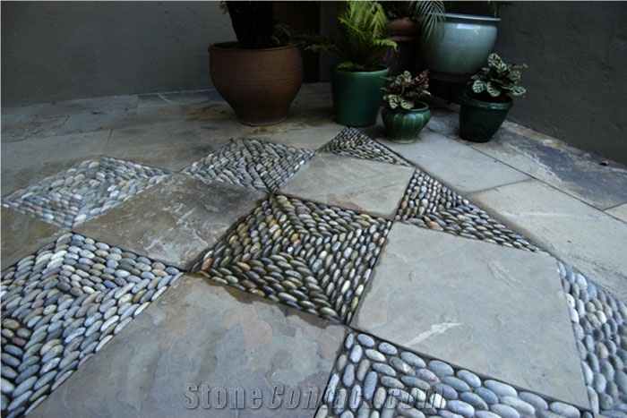 Malibu Sunrise Sandstone with Buff Pebbles, Beige Sandstone Pebbles