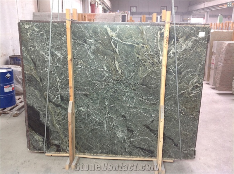 Verde Fantastico Quartzite Slabs
