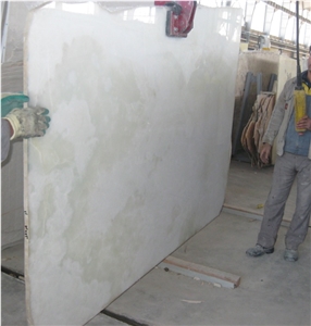 Pure White Onyx (Slabs & Tiles)