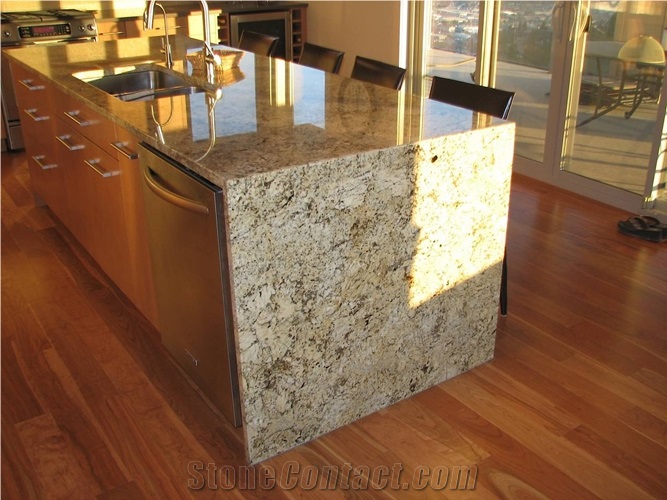 Residence Kitchen Countertop - Granite Golden Beach