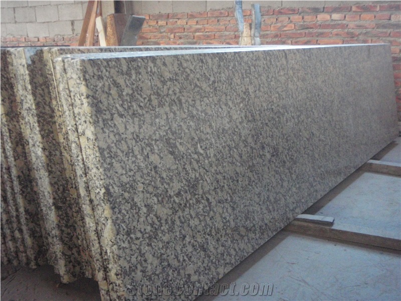 Pine Green Granite Kitchen Countertops