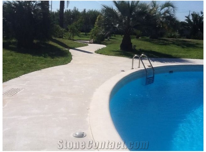 Pietra Leccese Limestone Pool Coping