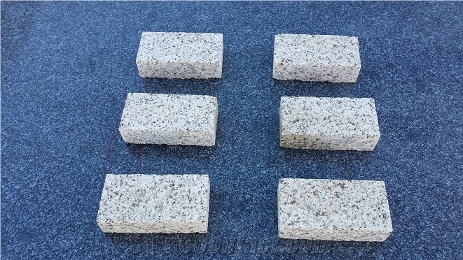 Amarillo Campanario Cobble Stone Granite, Top Face Bush Hammered and Other Faces Cut