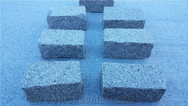 Grey Quintana Cobble Stone, Top Face Bush Hammered and Other Faces Rustic, Gris Quintana Grey Granite Cobble Stone