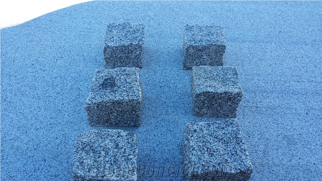 Grey Quintana Cube Stone, Top Face Bush Hammered and Other Faces Rustic, Gris Quintana Granite Cube Stone
