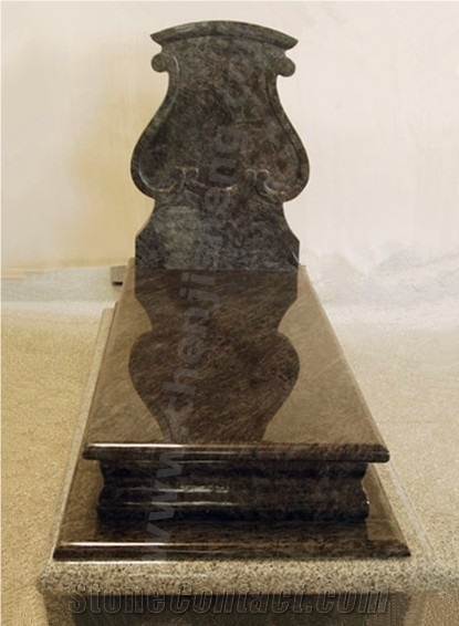 Customized Upright Monuments Granite Monuments Engraved Tombstones With Free Design