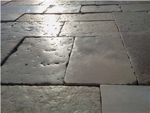 Pierre De Bourgogne Brushed French Limestone Floor Tiles