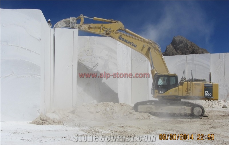 Diplomat (Toji) Marble Block, Iran Beige Marble